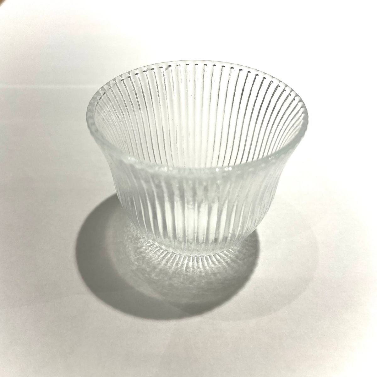Gestreifte Teetasse aus Glas (geriffelte Struktur) โ Bamboo Tea Room