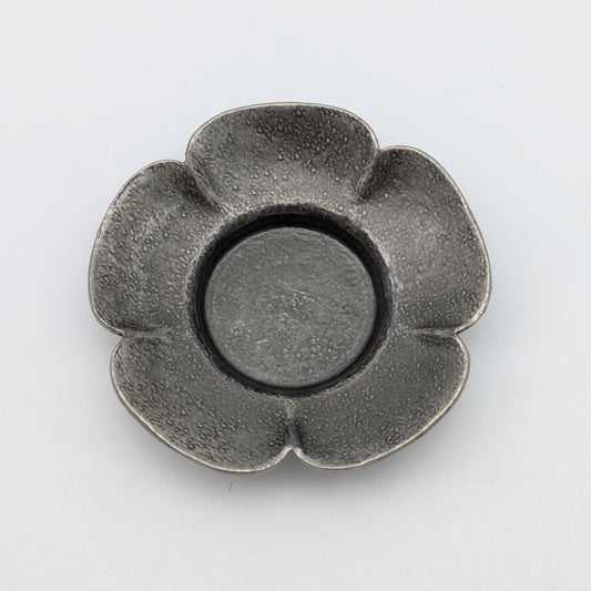 Chataku aus Zinn Pflaumenblüte